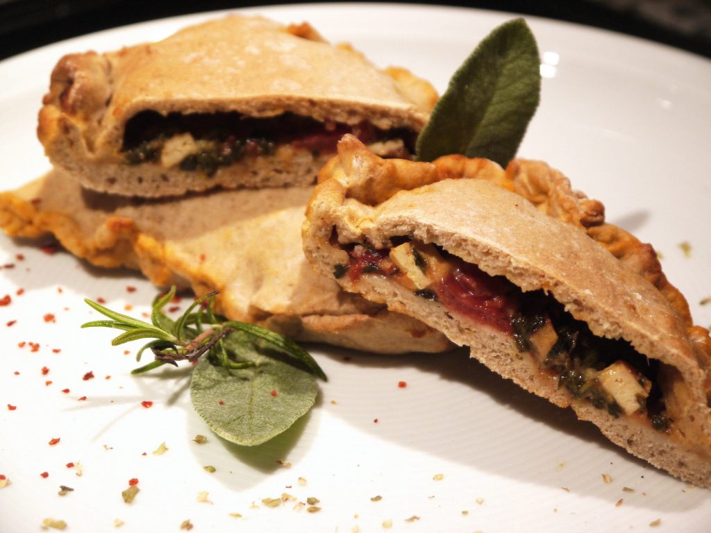 Vegane Pizza Taschen Oder Mini Calzone Von Paradiesfutter